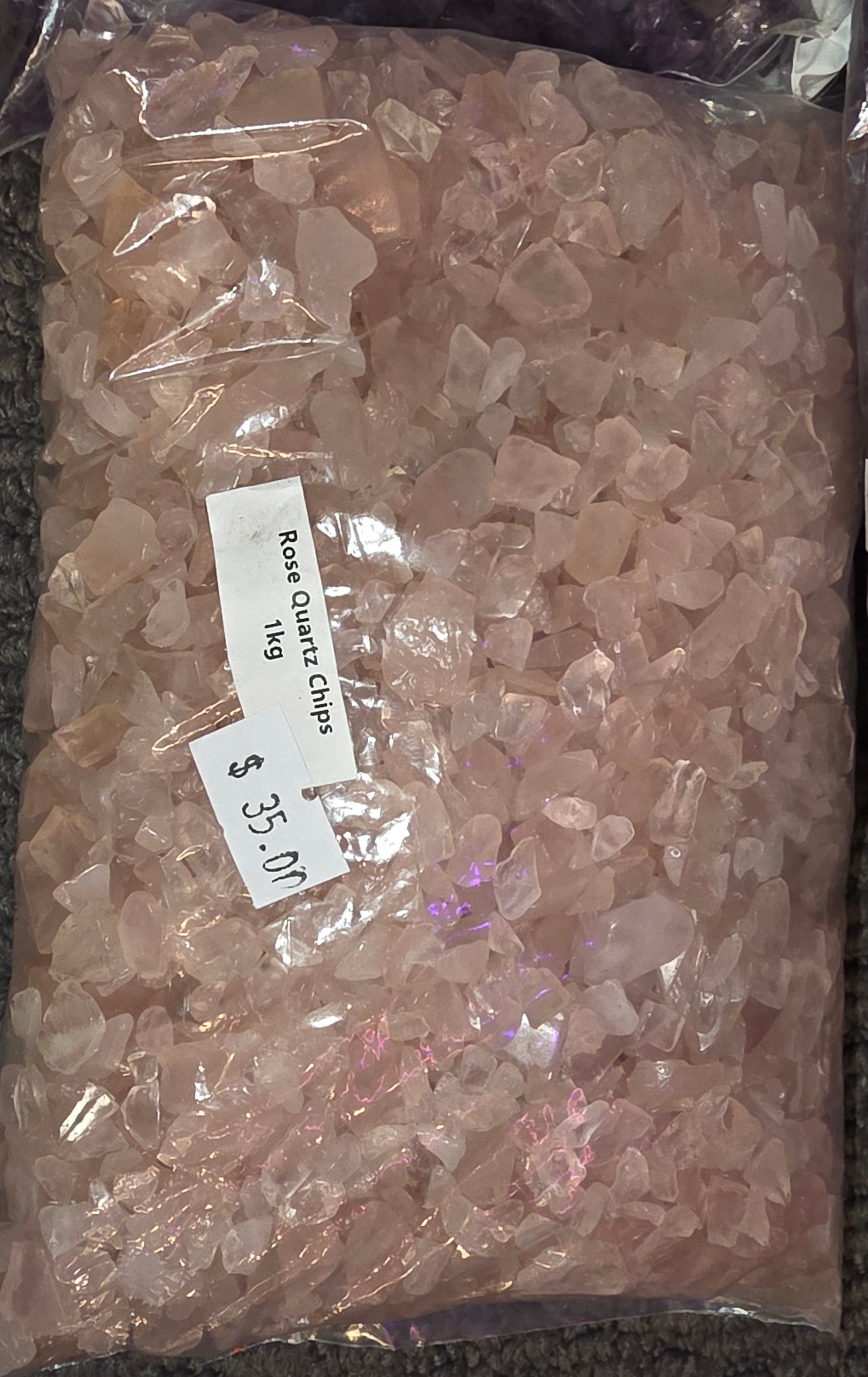 Rose Quartz 1kg bag of chips